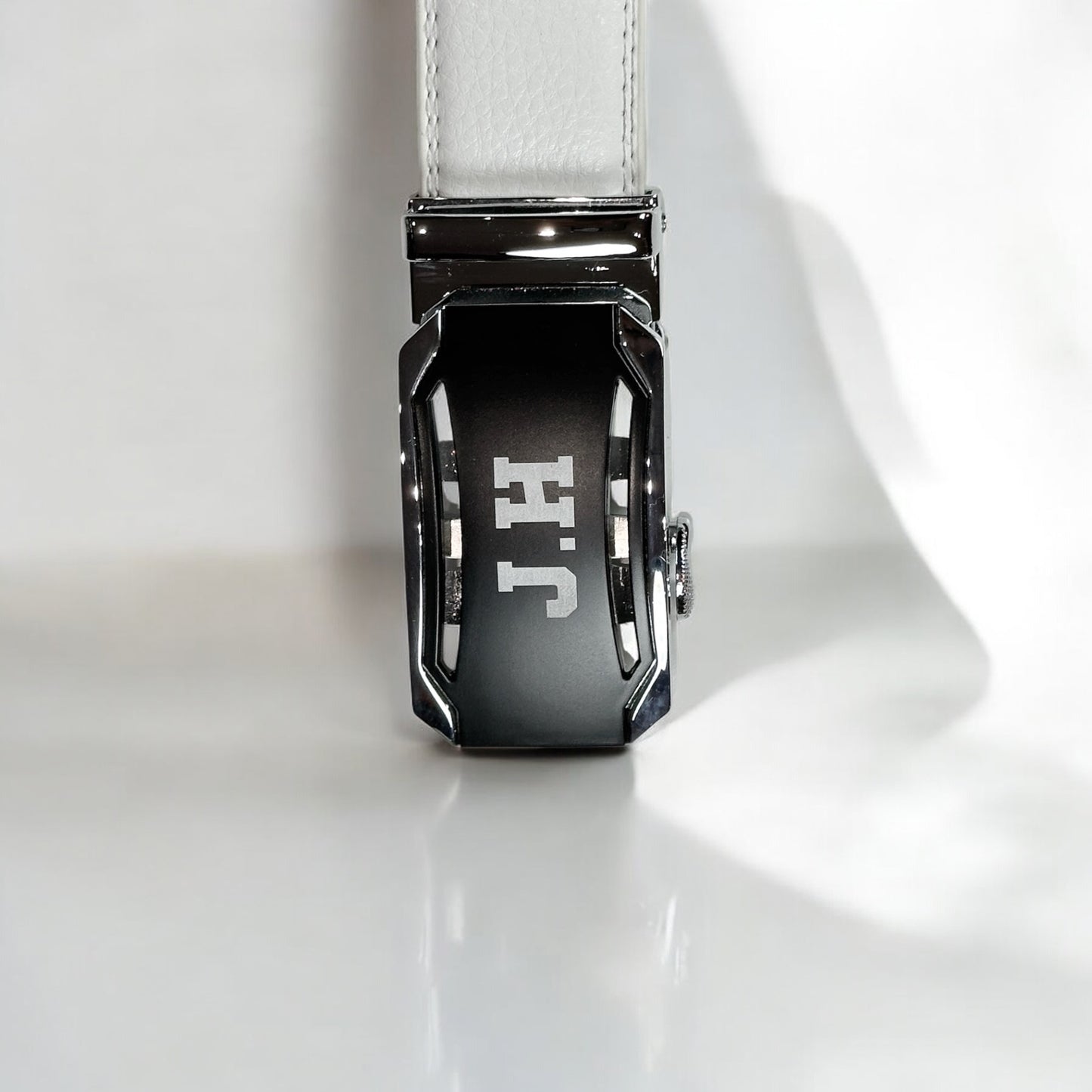 \新発売/Mens Golf Belt ゴルフウェア メンズ ベルト 本革 レザー 白 自動バックル 穴なし スライド 幅3.5cm 長さ125cm