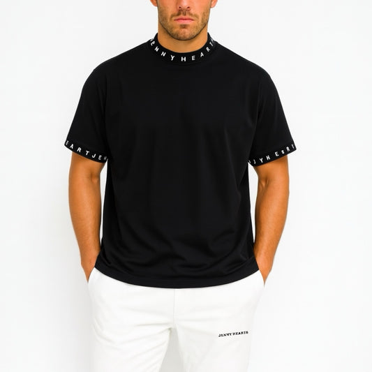 Men's Grosgrain Mock Neck Golf Apparel for Summer. Short Sleeve Mock Neck. Grosgrain Stretch Fabric. Smooth to the Touch, Quick-Drying, UV Protection, and Opaque. Simple, Stylish, High-Quality, and High-Performance. Recommended as a Gift. Made in Japan.