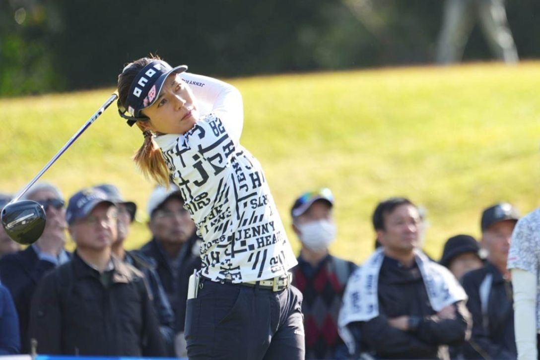 下川めぐみプロ首位