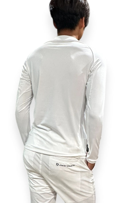 เสื้อชั้นในชาย คอวี แขนยาว สีขาว สำหรับเล่นกอล์ฟ