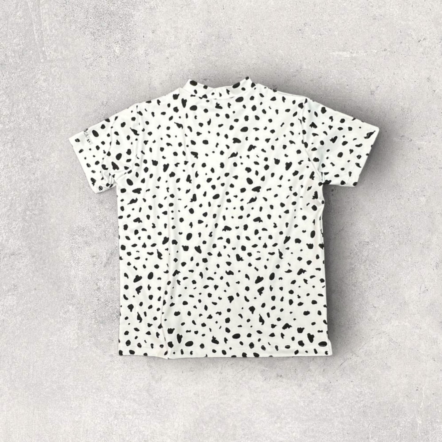 ＼新発売／Mens Animal Mock Neck Leopard メンズゴルフウェア アニマル モックネック レオパード 豹柄 半袖 春夏 肌触り柔らか 速乾 メンズ ホワイト アニマル柄 おしゃれ おすすめ プレゼント