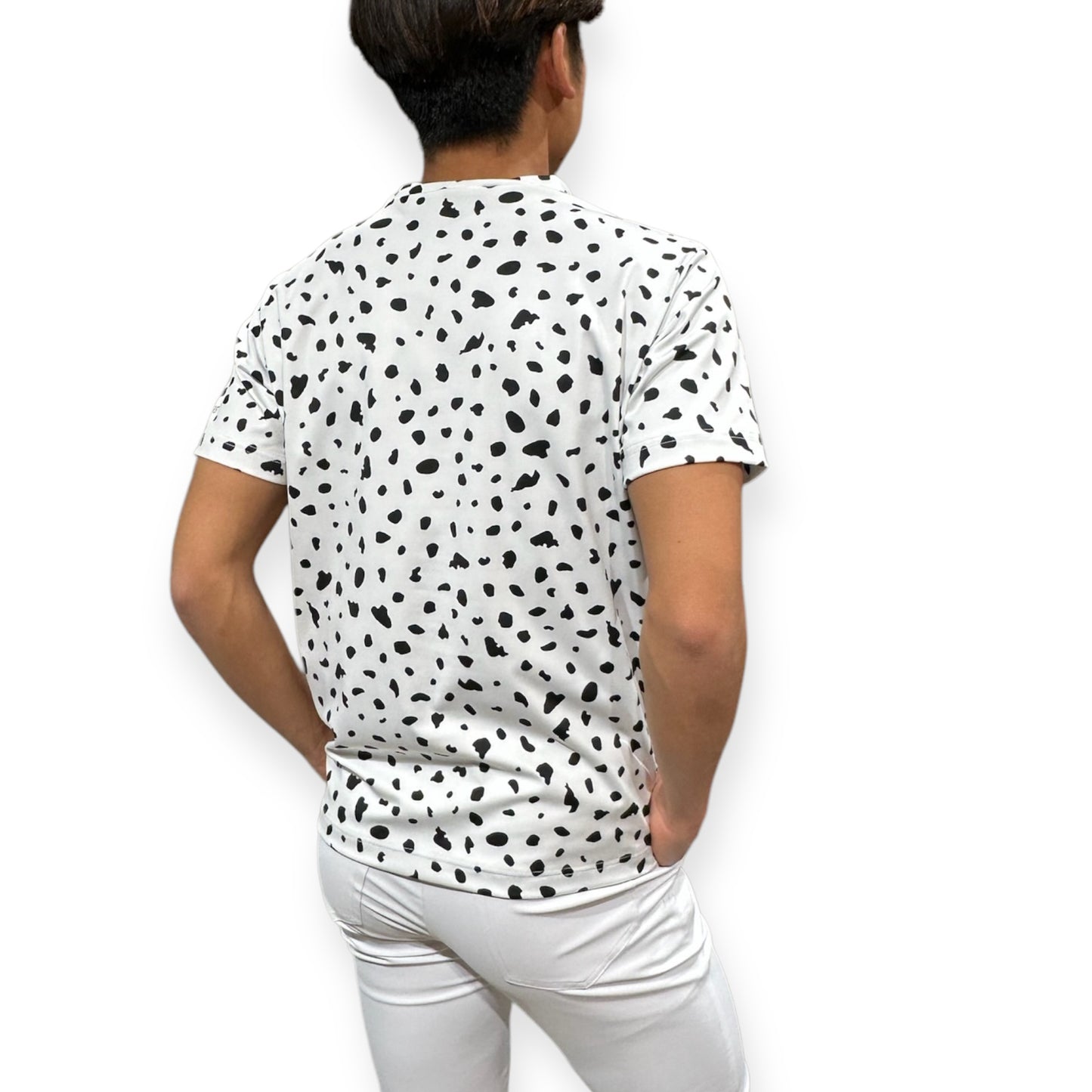 ＼新発売／Mens Animal Mock Neck Leopard メンズゴルフウェア アニマル モックネック レオパード 豹柄 半袖 春夏 肌触り柔らか 速乾 メンズ ホワイト アニマル柄 おしゃれ おすすめ プレゼント