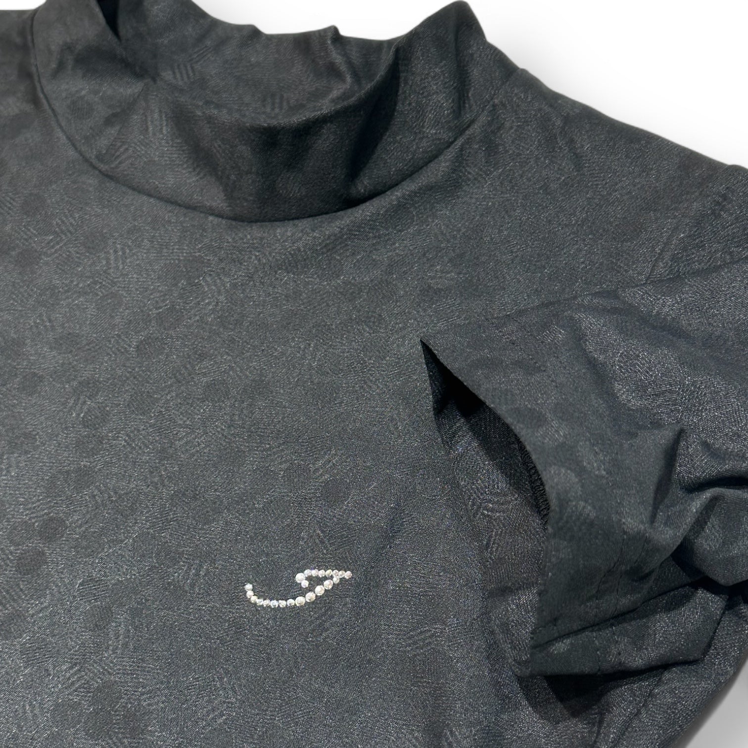 Junior Unisex Rhinestone Mock Neck ゴルフウェア モックネック 夏 半袖 ラインストン 水玉エンボス加工 伸縮性 速乾性 UVカット 消臭 黒 高級感 日本製