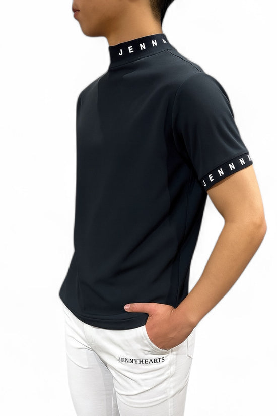 Men's Grosgrain Mock Neck Golf Apparel for Summer. Short Sleeve Mock Neck. Grosgrain Stretch Fabric. Smooth to the Touch, Quick-Drying, UV Protection, and Opaque. Simple, Stylish, High-Quality, and High-Performance. Recommended as a Gift. Made in Japan.