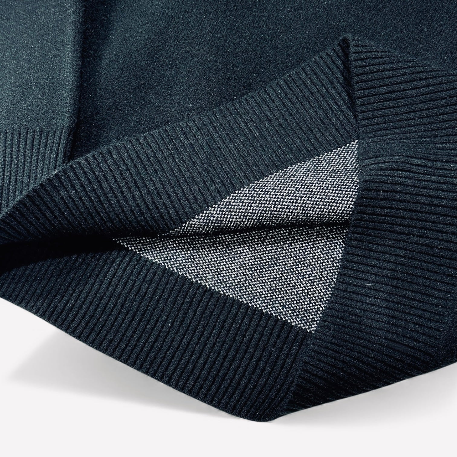 ＼11月22日予約開始／High-Gauge Mock Sweater ゴルフウェア メンズ セーター ブラック 秋冬 保温 防寒 ハイゲージ 仕様 上品 エレガント JH25-SW010